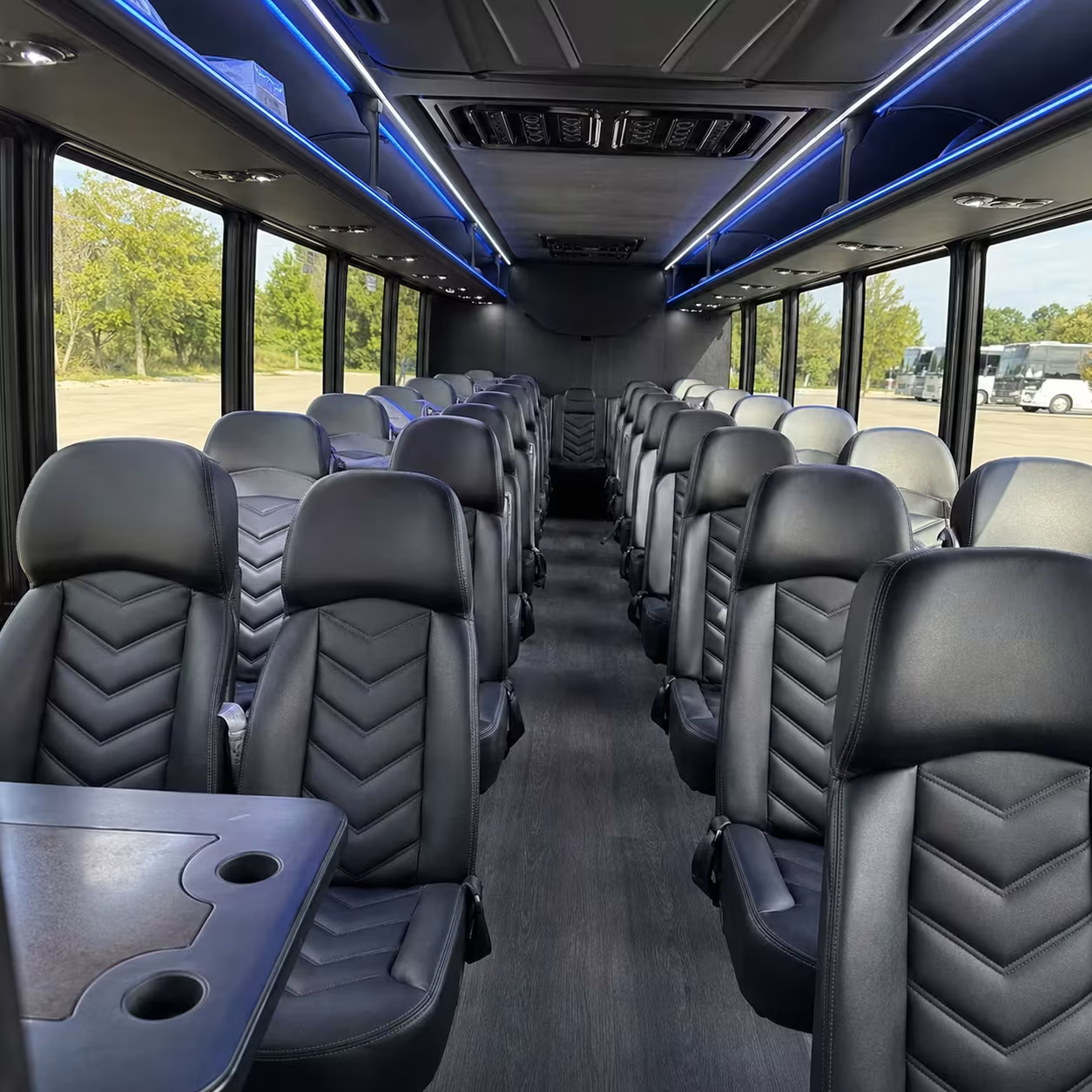 rochester 25 passenger minibus rental