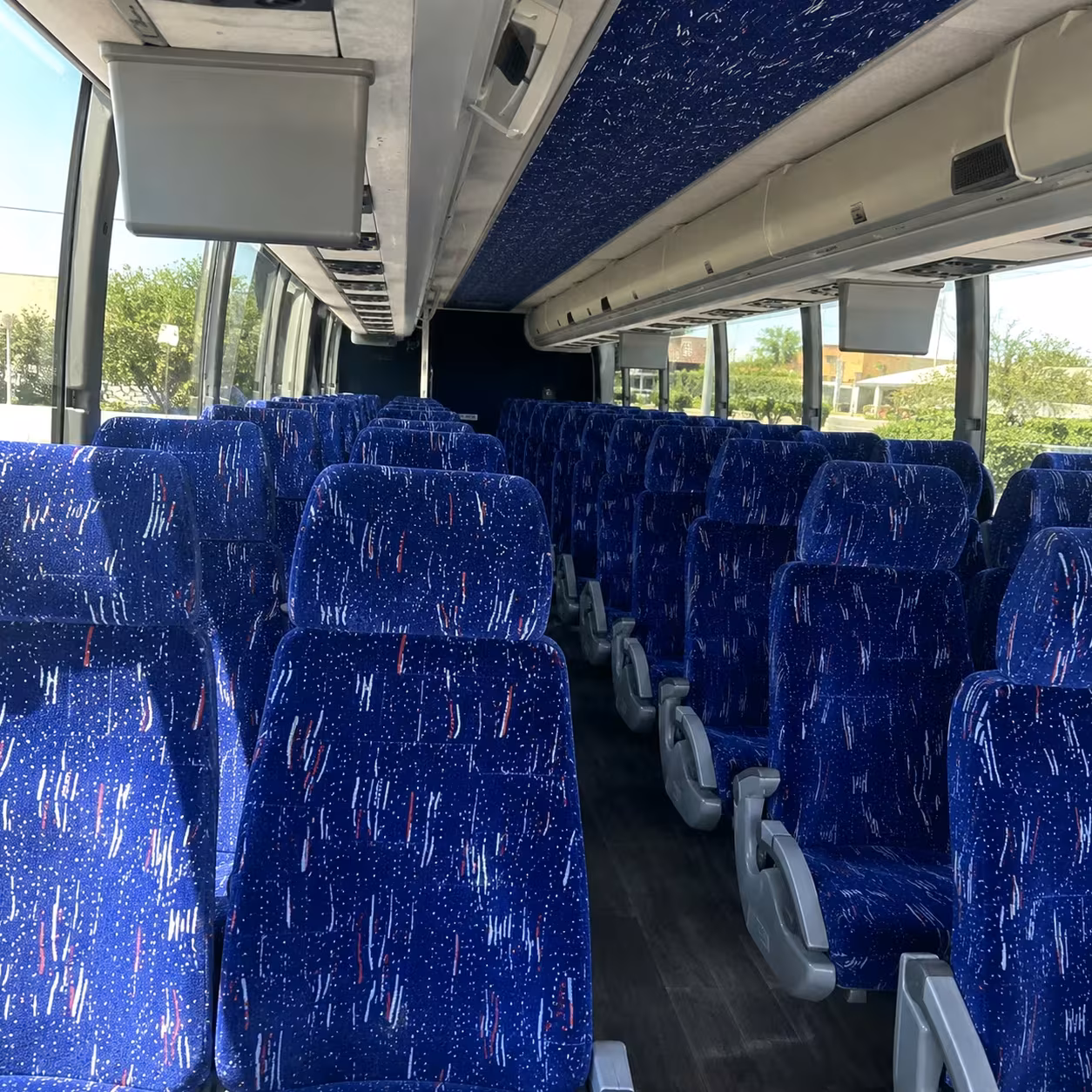 school field trip bus rentals in rochester
