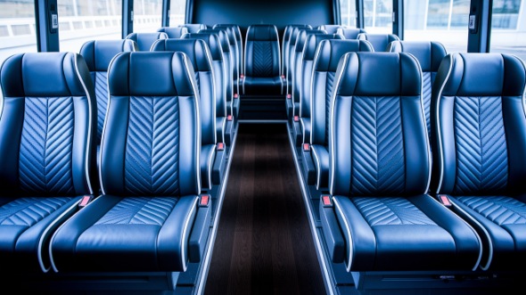rochester 35 passenger minibus rental