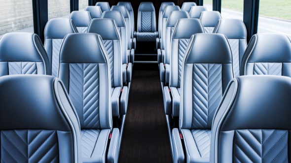 rochester vacation bus rental for family trip